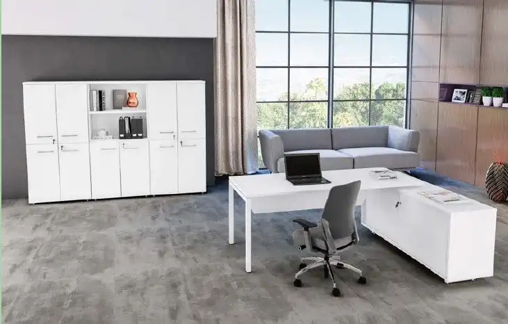 MESA EXECUTIVA PÉ METAL COM ARMÁRIO DE PORTAS DESLIZANTES  - 25mm - Linha M-office - Móveis Motiva