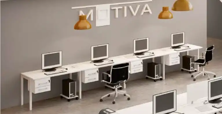 Plataforma Pé Metal Simples de 5 Lugares. - Tampo 25mm - 6000mm X 735mm X 725mm -  Linha M-office - Móveis Motiva